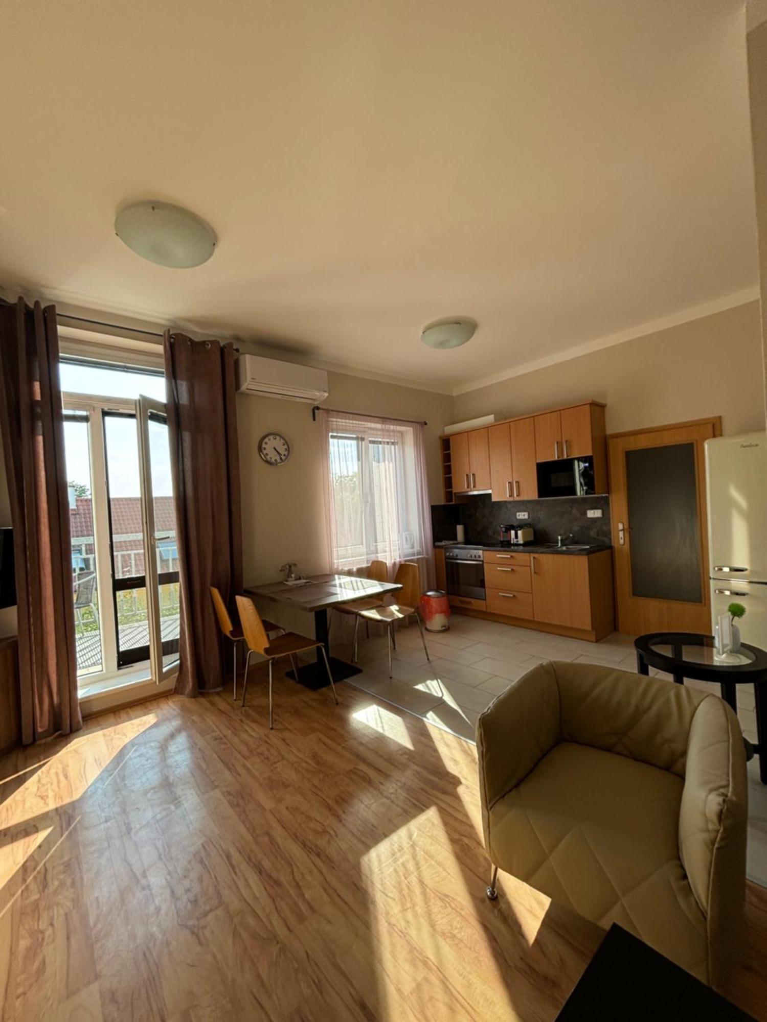 Penzion Apartmany Resident Подебрады Экстерьер фото