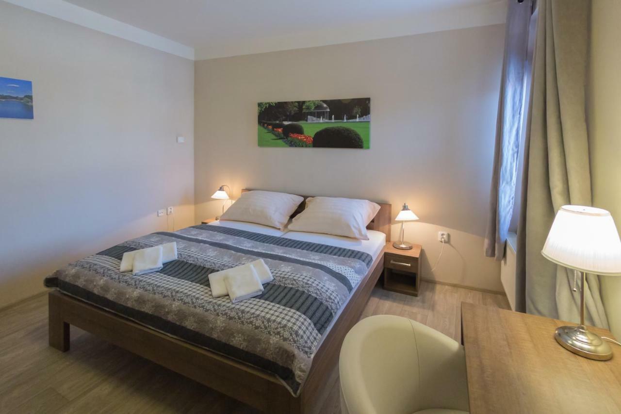 Penzion Apartmany Resident Подебрады Экстерьер фото